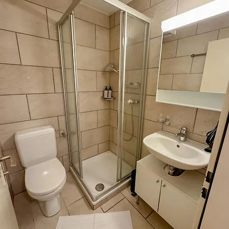 Moderne Gemuetliche In Zentraler Lage Von Apartment *