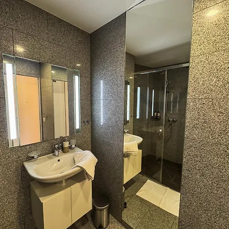 Stylisches Mit Bergblick & Zentral Apartment Flims