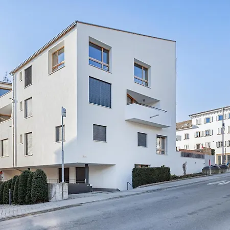 Bergstudio I Laax I I Berg I Caumasee I Gratis Parkplatz