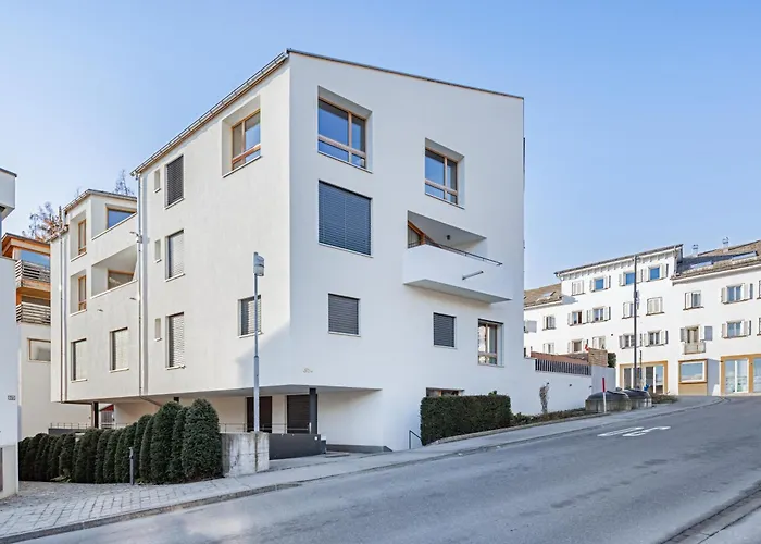 Bergstudio I Laax I I Berg I Caumasee I Gratis Parkplatz