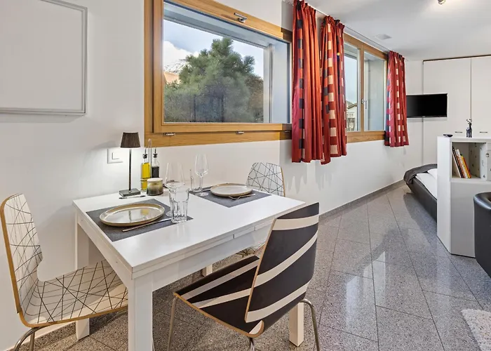 Appartement Bergstudio I Laax I I Berg I Caumasee I Gratis Parkplatz Flims